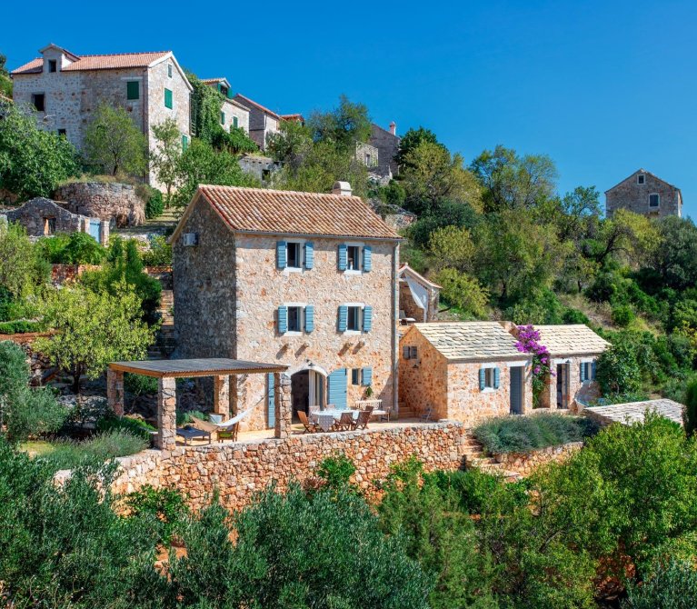 Villas Hvar Hero Image