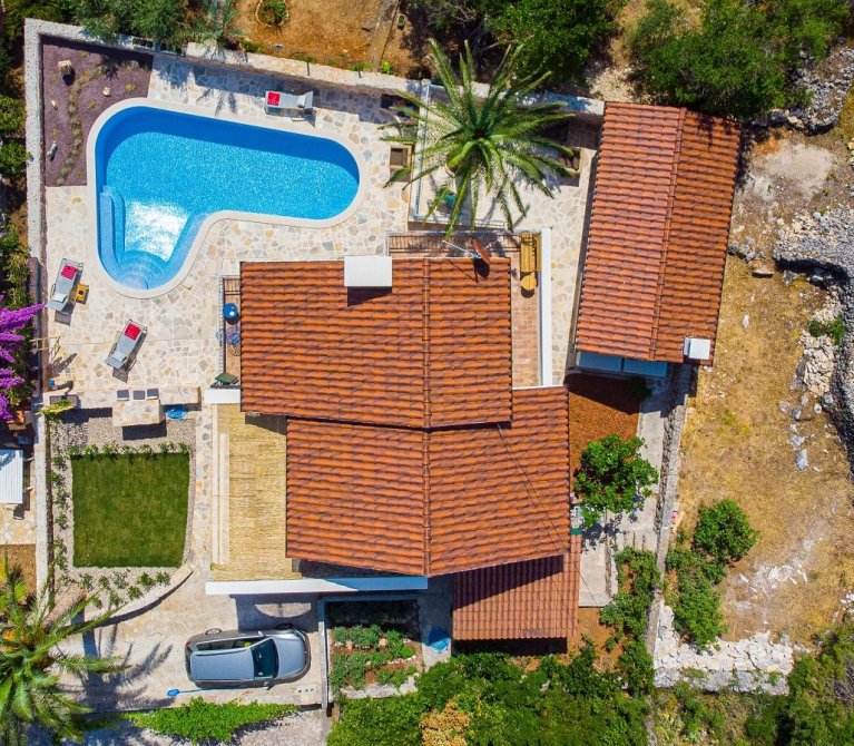 Villas Hvar Hero Image