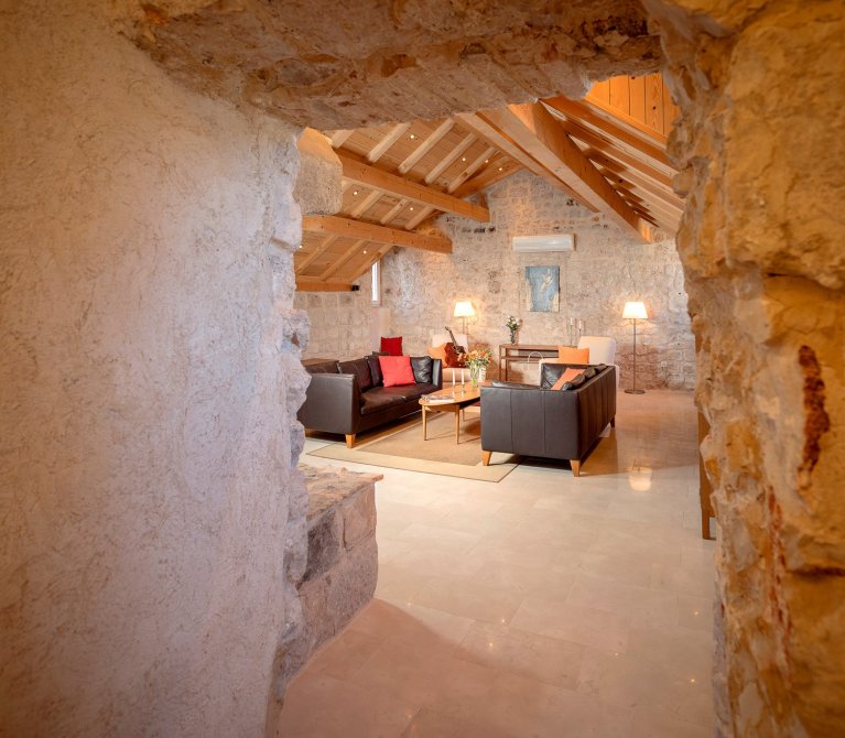 Villas Hvar Hero Image