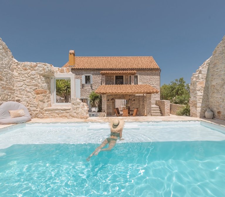 Villas Hvar Hero Image