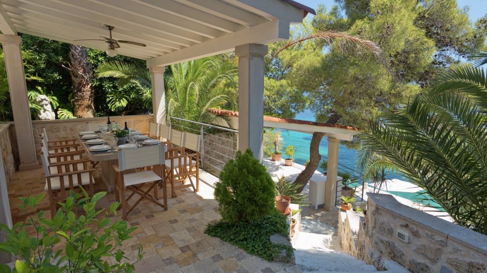 Villas Hvar Hero Image
