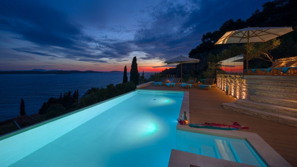 Villas Hvar Hero Image