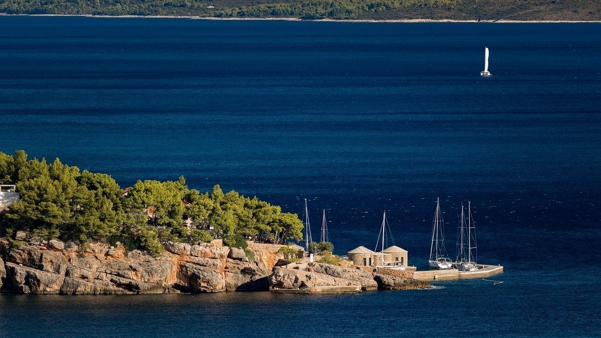 bilo idro hvar island
