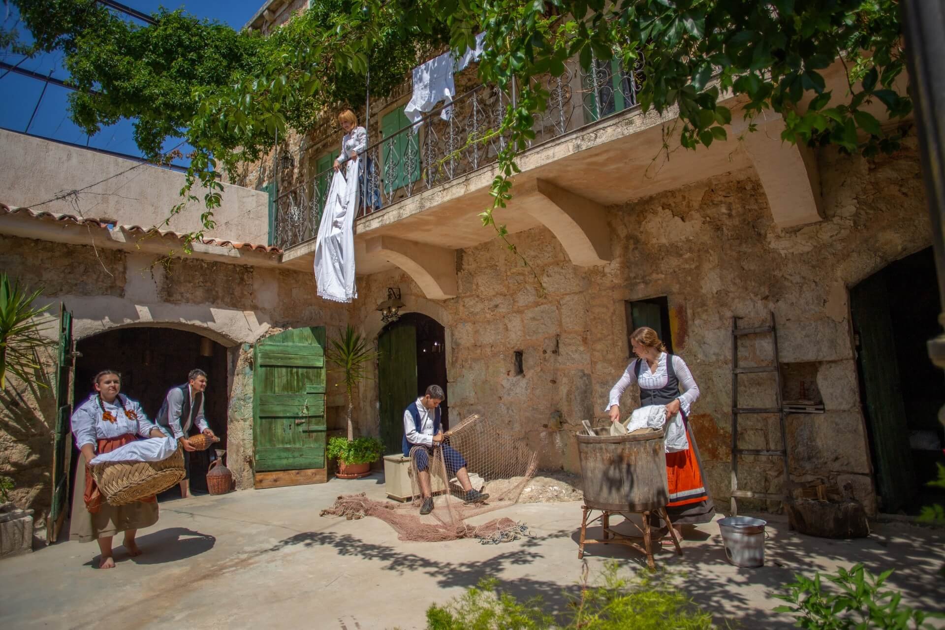 Terra Arhaica Terra Arhaica